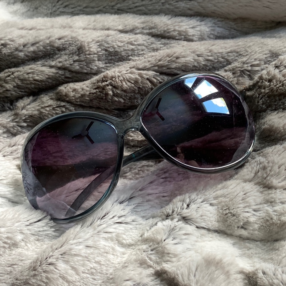 Sun glasses